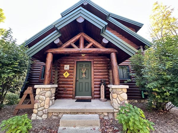 01268 Powder Ridge Drive, Boyne Falls, MI 49713