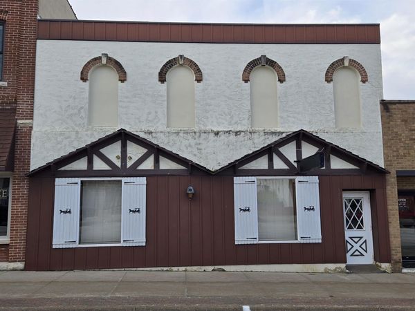 120 W Mission Street, Strawberry Point, IA 52076