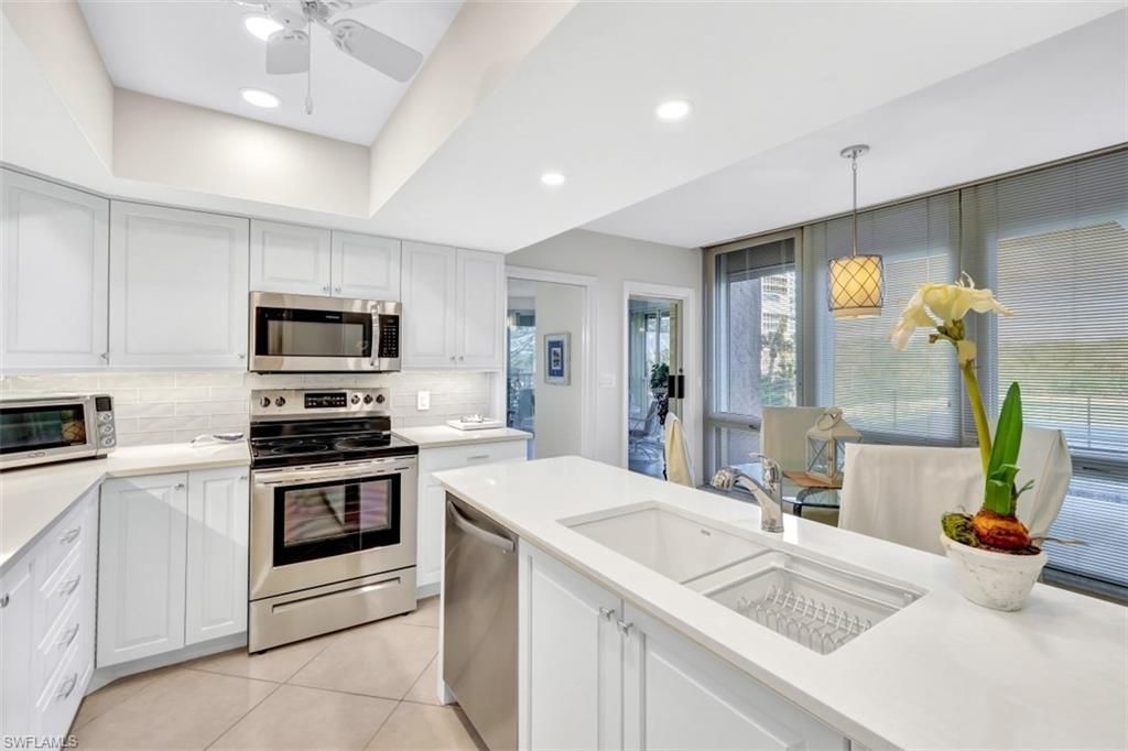 4051 Gulf Shore Blvd N, Unit 300, Naples, FL 34103 Photo