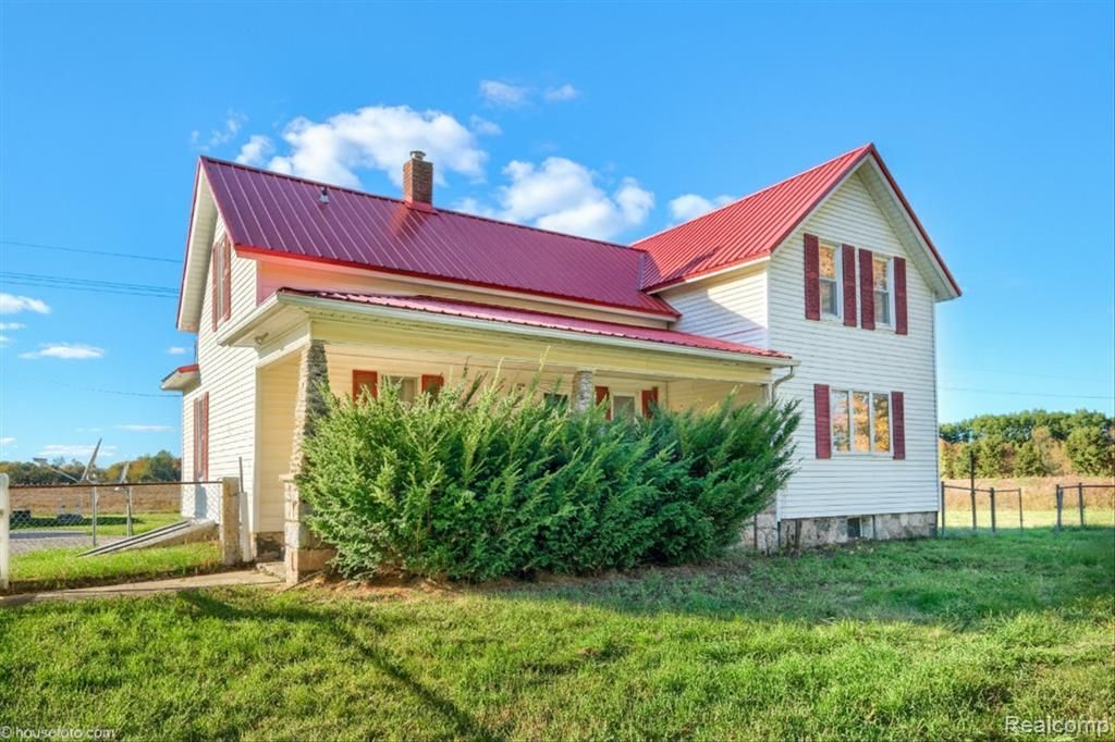 5537 Old State Road, North Branch Township, MI 48461 Main Photo