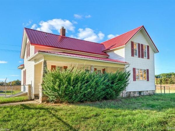 5537 Old State Road, North Branch Twp, MI 48461