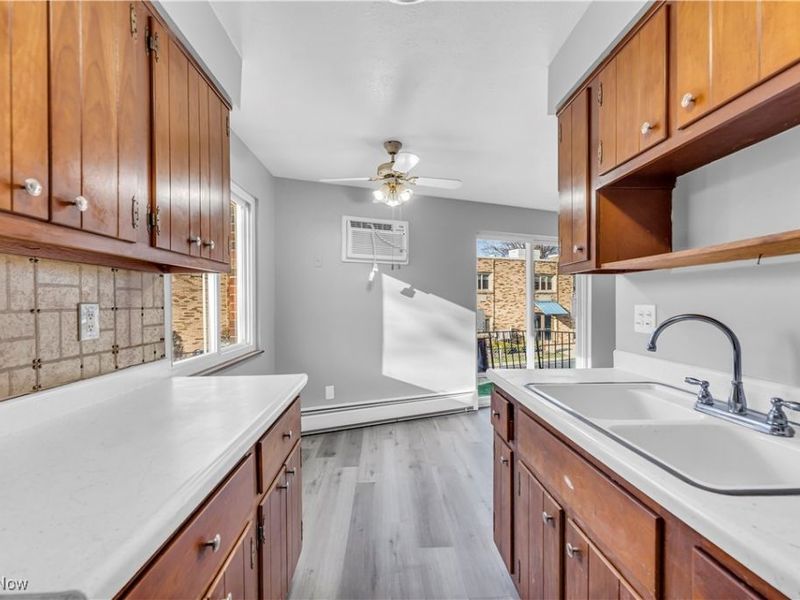 18809 Bella Drive, Cleveland, OH 44119 Photo 12