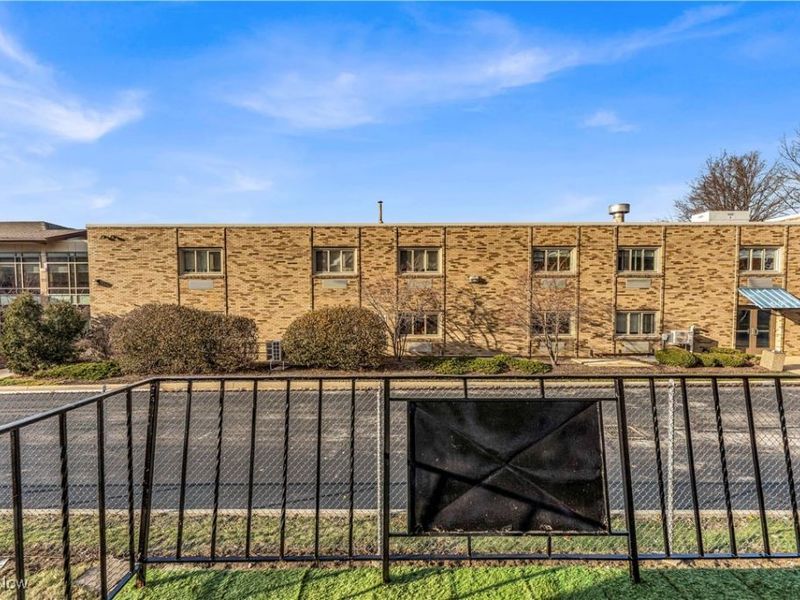 18809 Bella Drive, Cleveland, OH 44119 Photo 13