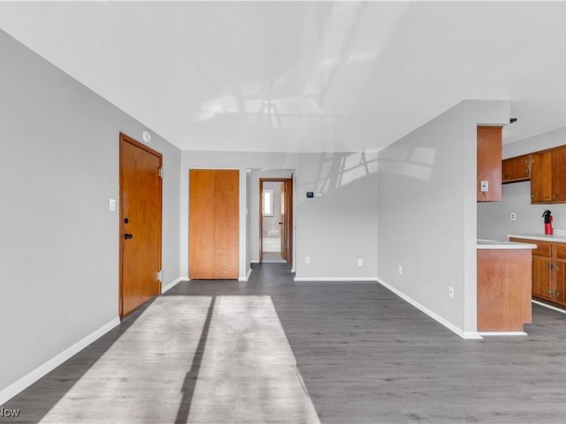 18809 Bella Drive, Cleveland, OH 44119 Photo 18