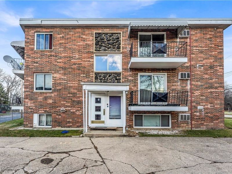 18809 Bella Drive, Cleveland, OH 44119 Photo 47