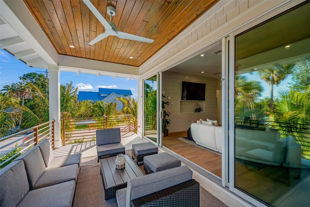 401 77th Street, Holmes Beach, FL 34217 Photo