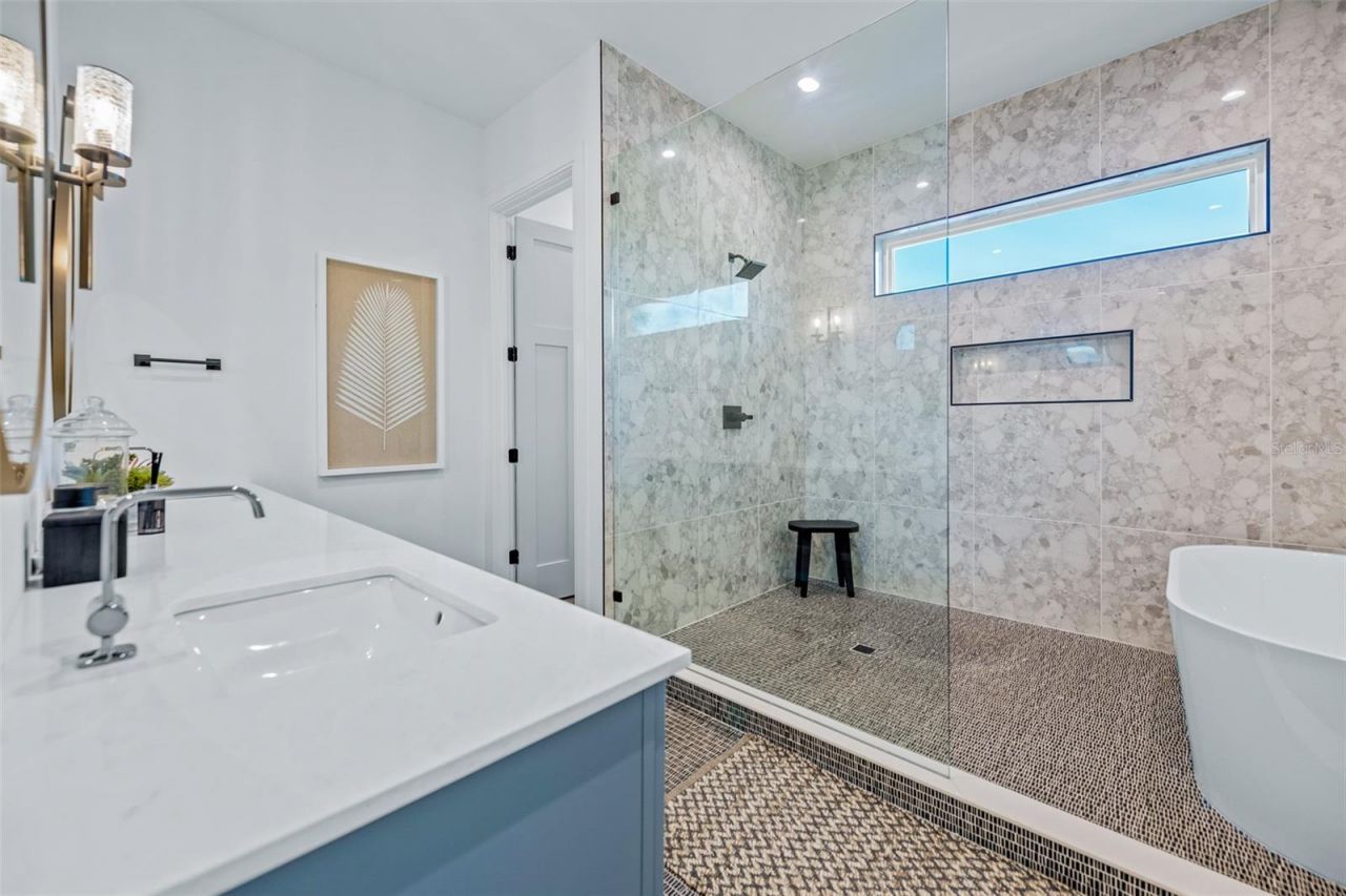 401 77th Street, Holmes Beach, FL 34217 Photo