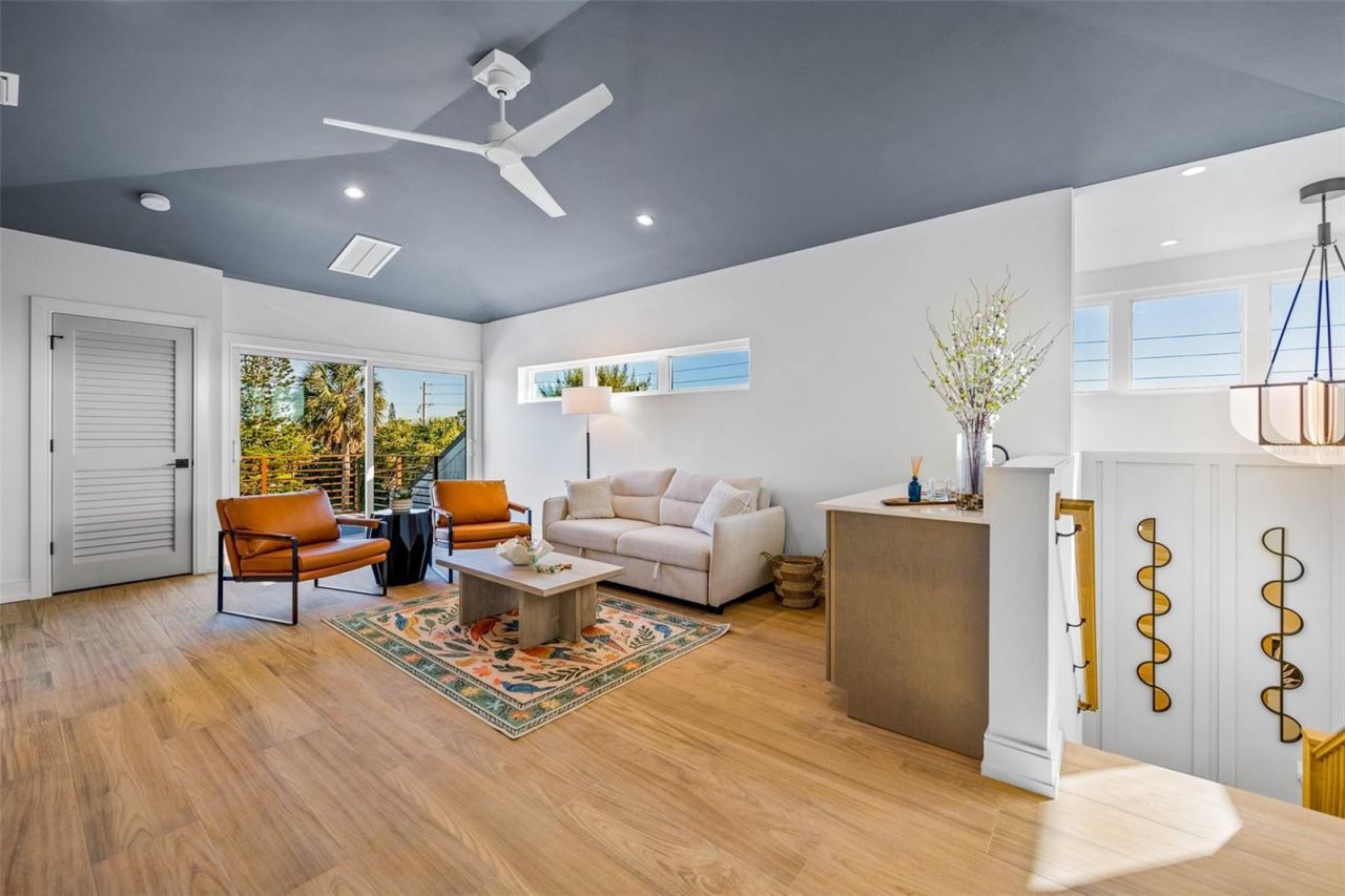 401 77th Street, Holmes Beach, FL 34217 Photo