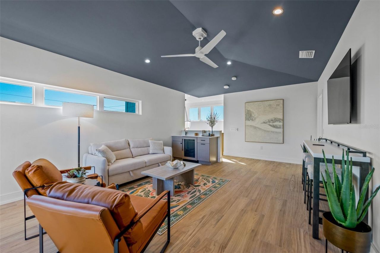 401 77th Street, Holmes Beach, FL 34217 Photo