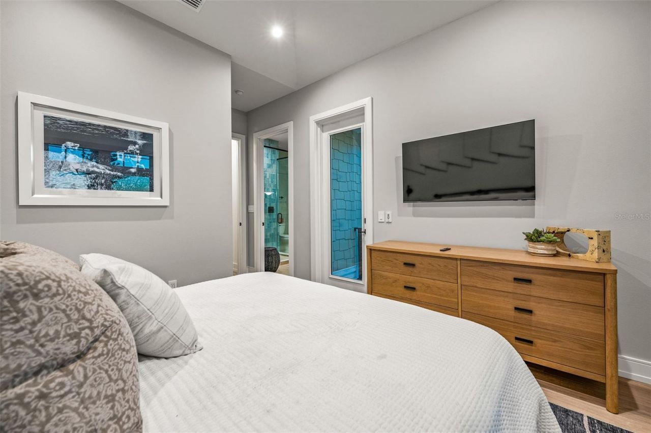 401 77th Street, Holmes Beach, FL 34217 Photo