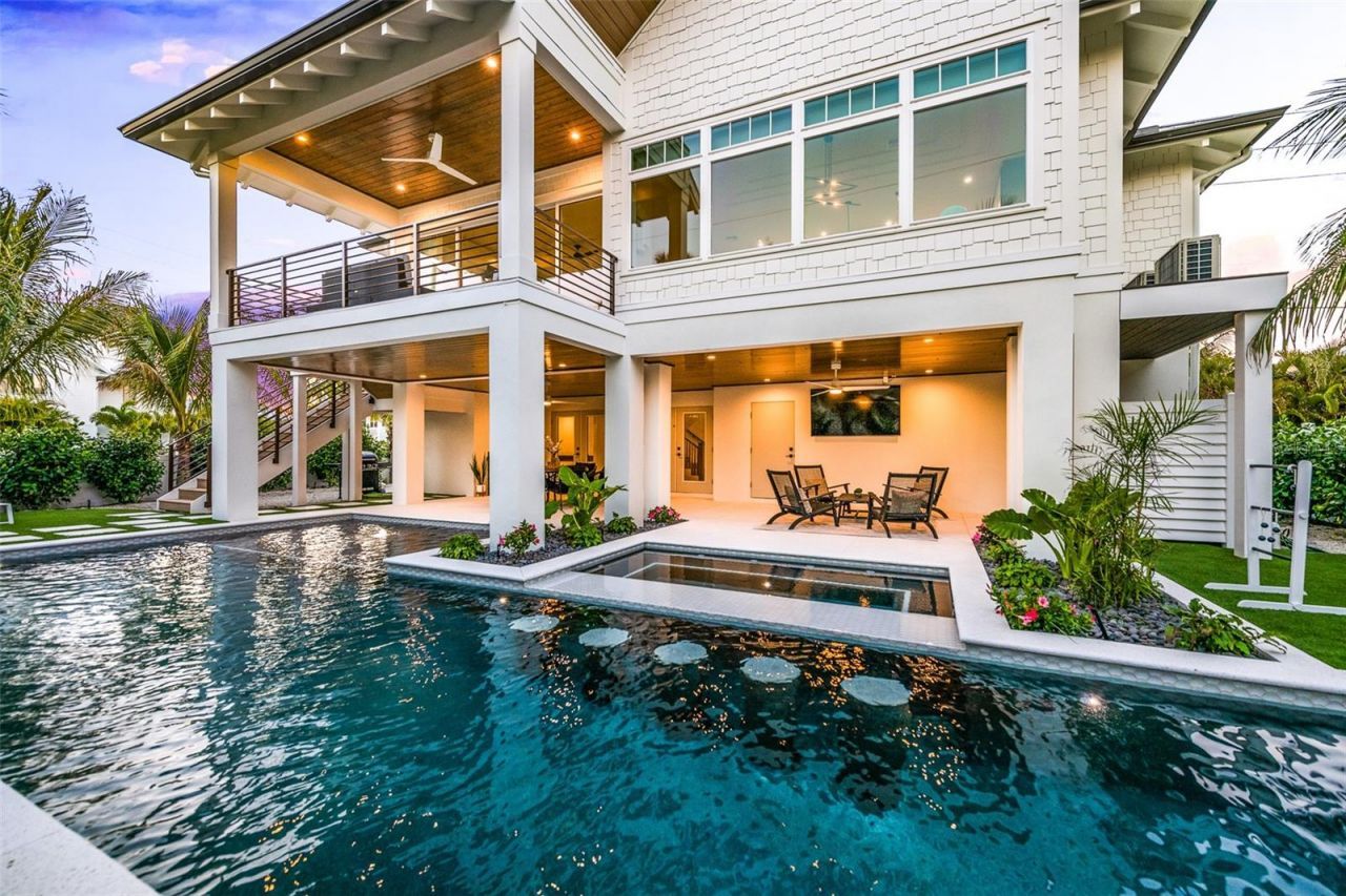 401 77th Street, Holmes Beach, FL 34217 Photo