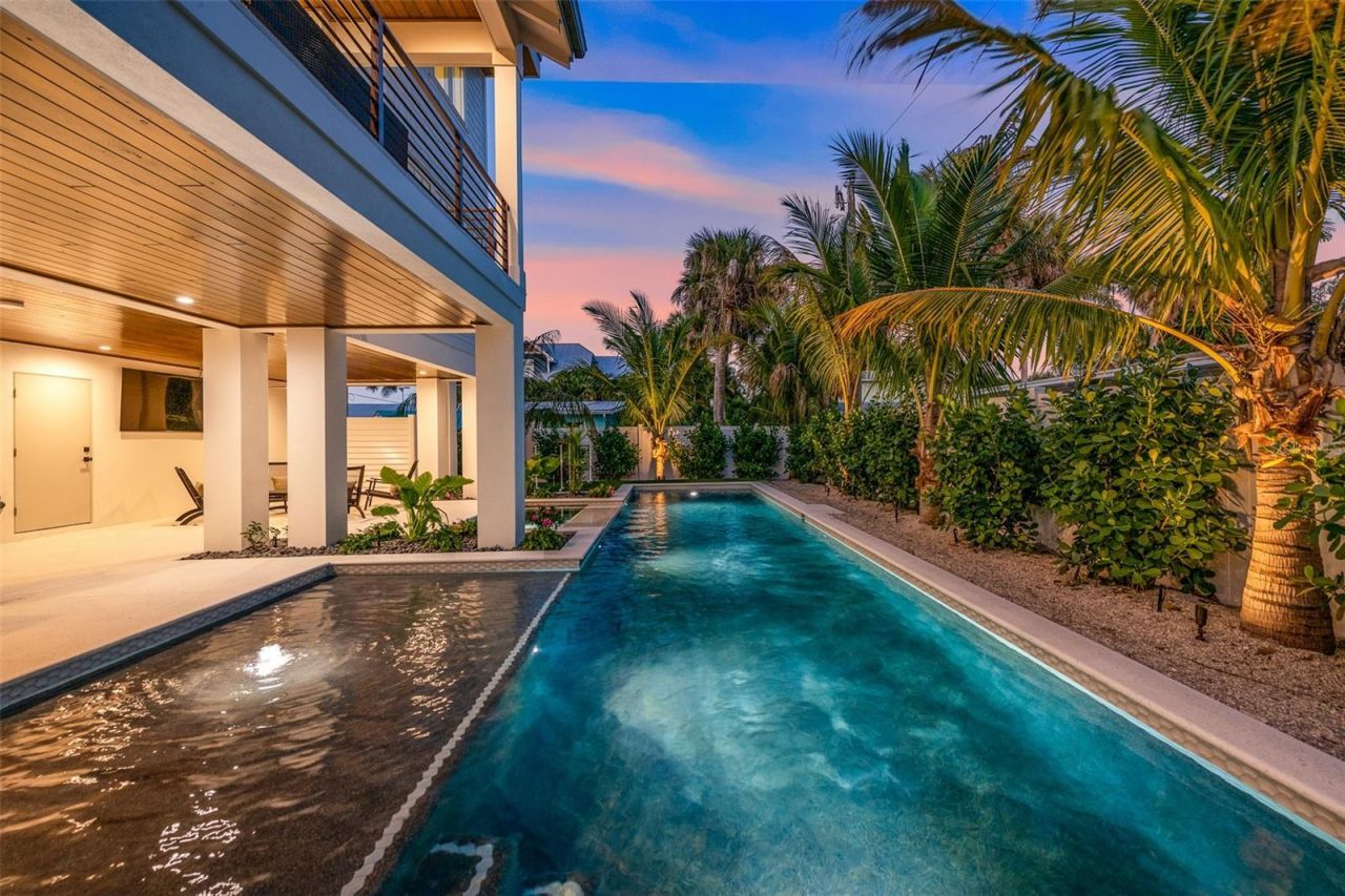 401 77th Street, Holmes Beach, FL 34217 Photo