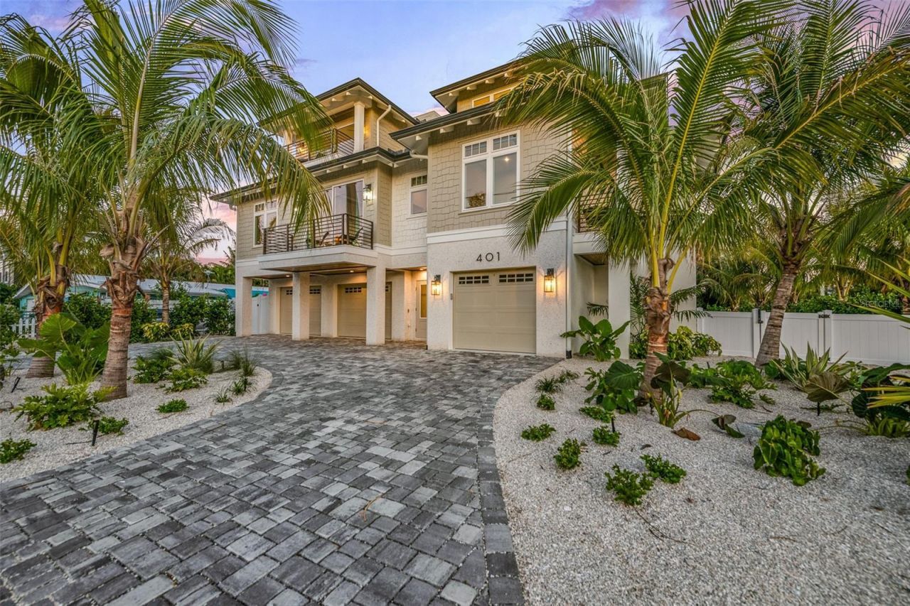 401 77th Street, Holmes Beach, FL 34217 Photo