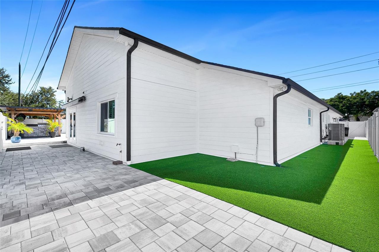 8101 38th Avenue N, Saint Petersburg, FL 33710 Photo