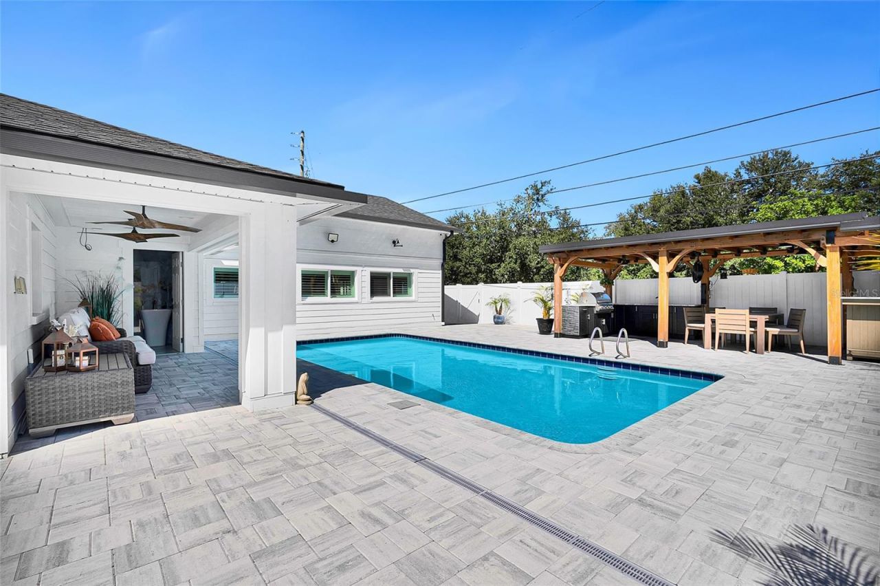 8101 38th Avenue N, Saint Petersburg, FL 33710 Photo