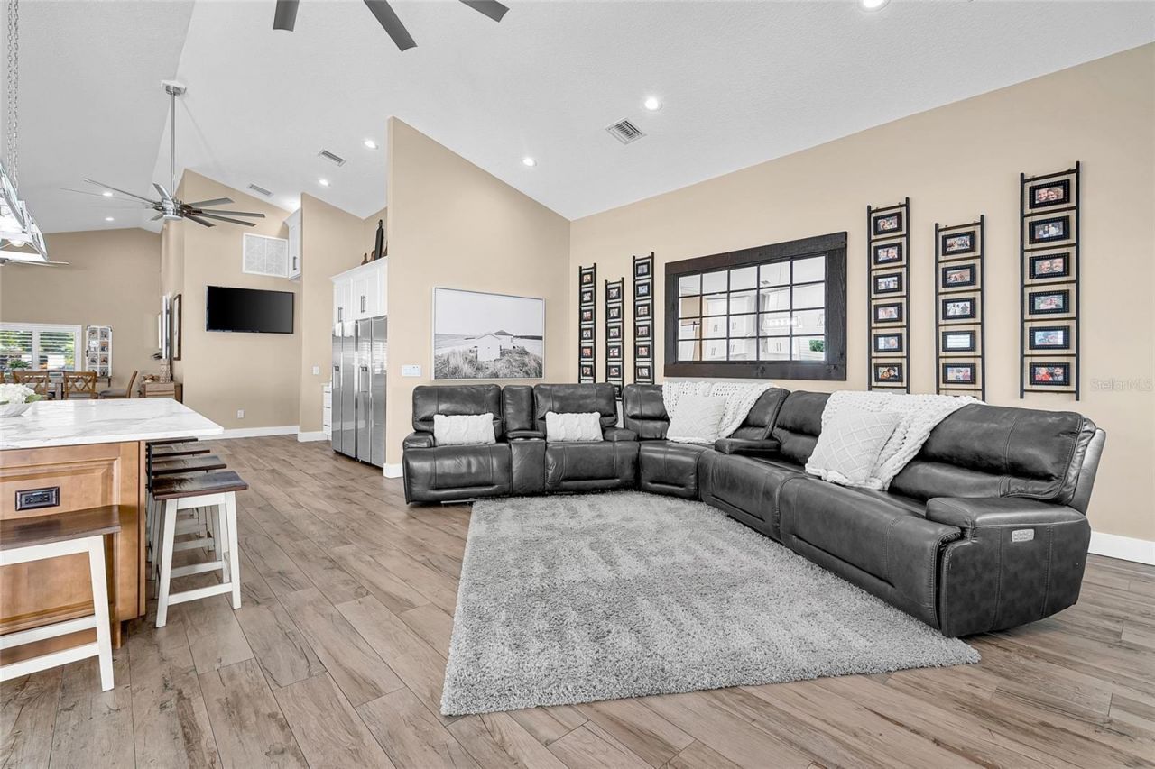 8101 38th Avenue N, Saint Petersburg, FL 33710 Photo