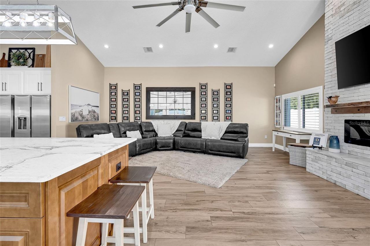 8101 38th Avenue N, Saint Petersburg, FL 33710 Photo