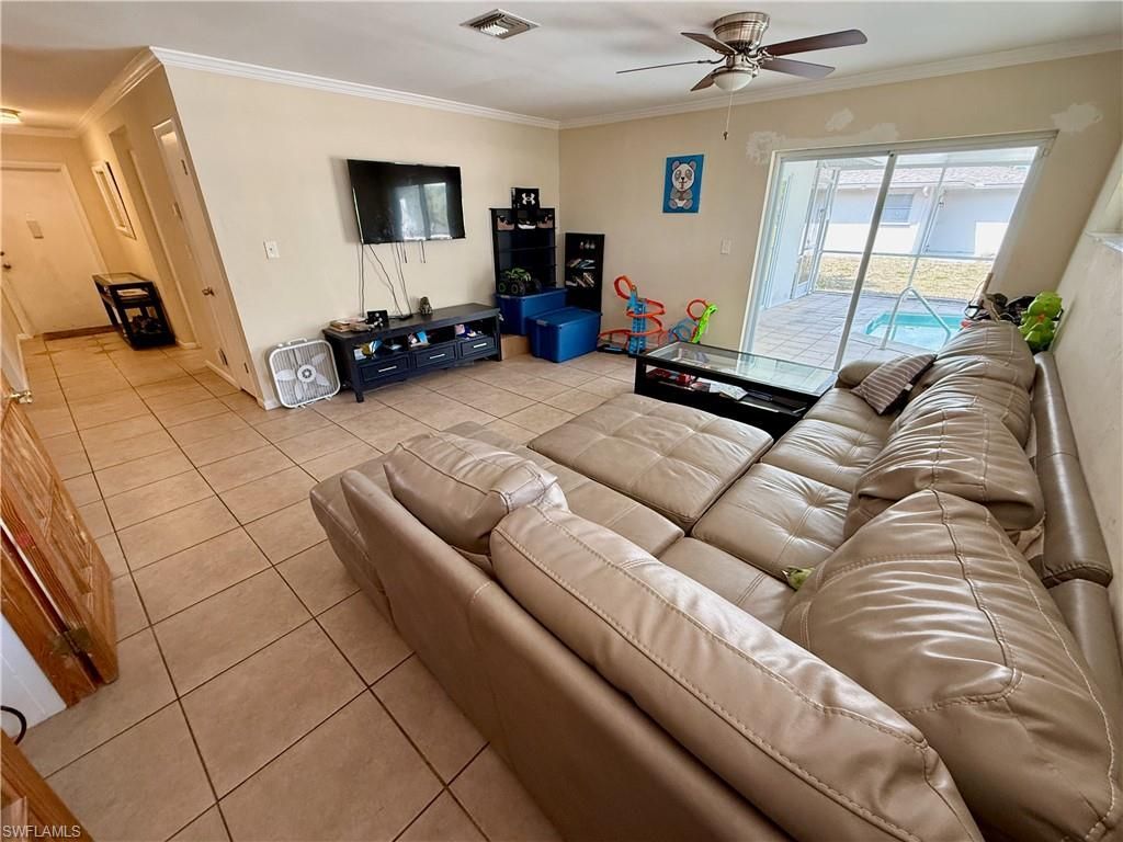 320 Hollywood St, Lehigh Acres, FL 33936 Photo