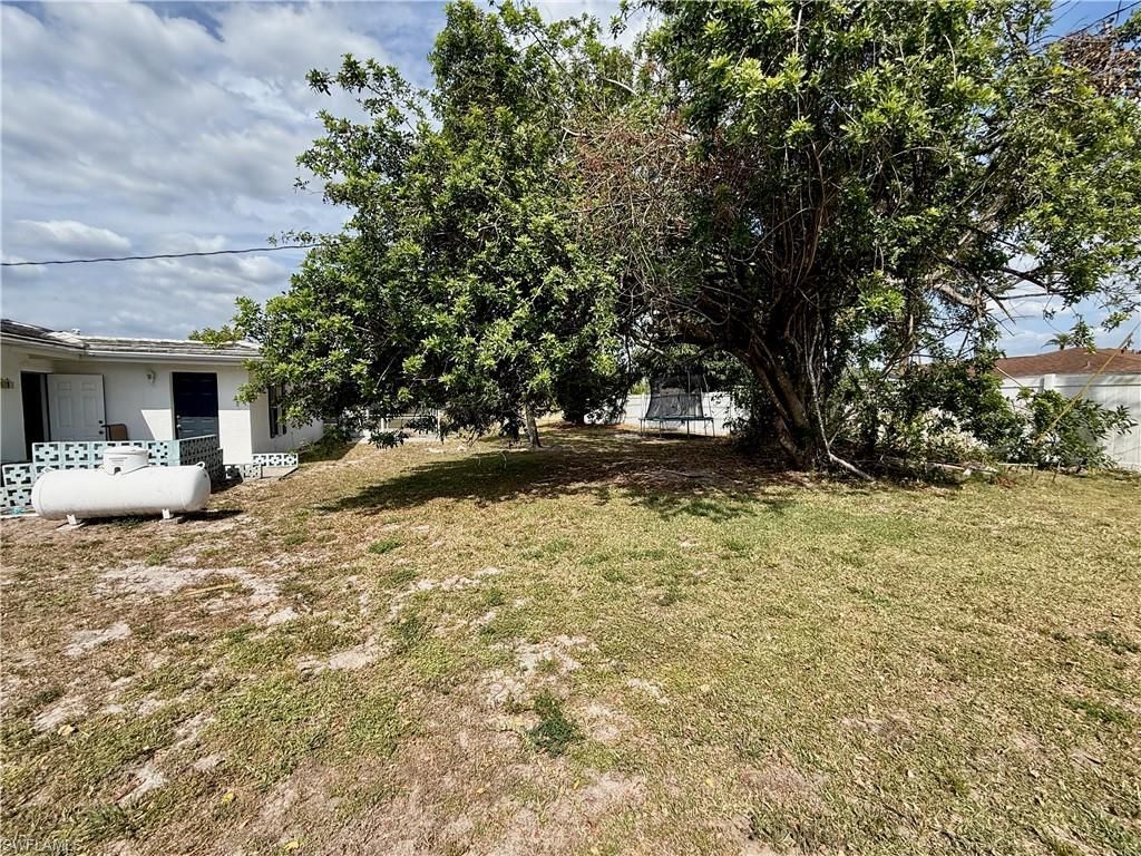 320 Hollywood St, Lehigh Acres, FL 33936 Photo
