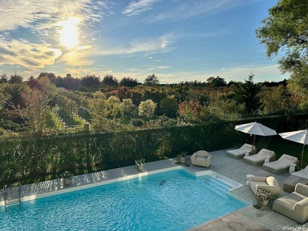 62 Sea Farm Lane, Bridgehampton, NY 11932