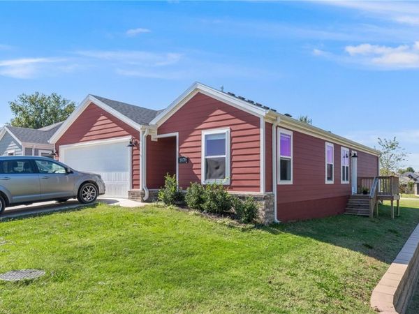 5979 Holdcroft Drive, Fayetteville, AR 72704