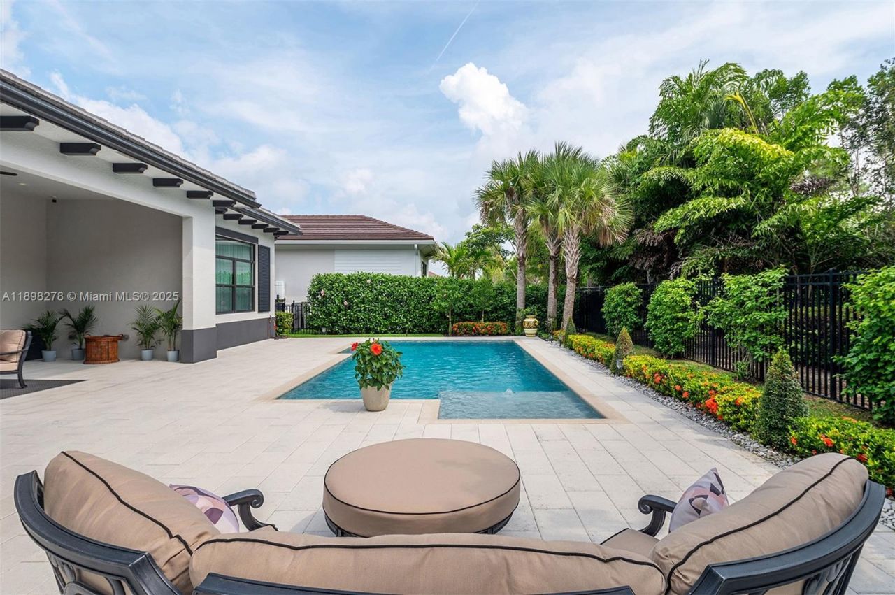 9228 Coral Isles Cir, Palm Beach Gardens, FL 33412 Photo