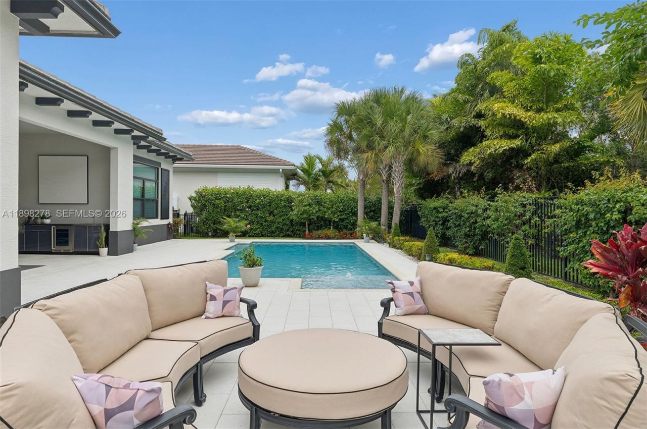 9228 Coral Isles Cir, Palm Beach Gardens, FL 33412 Photo