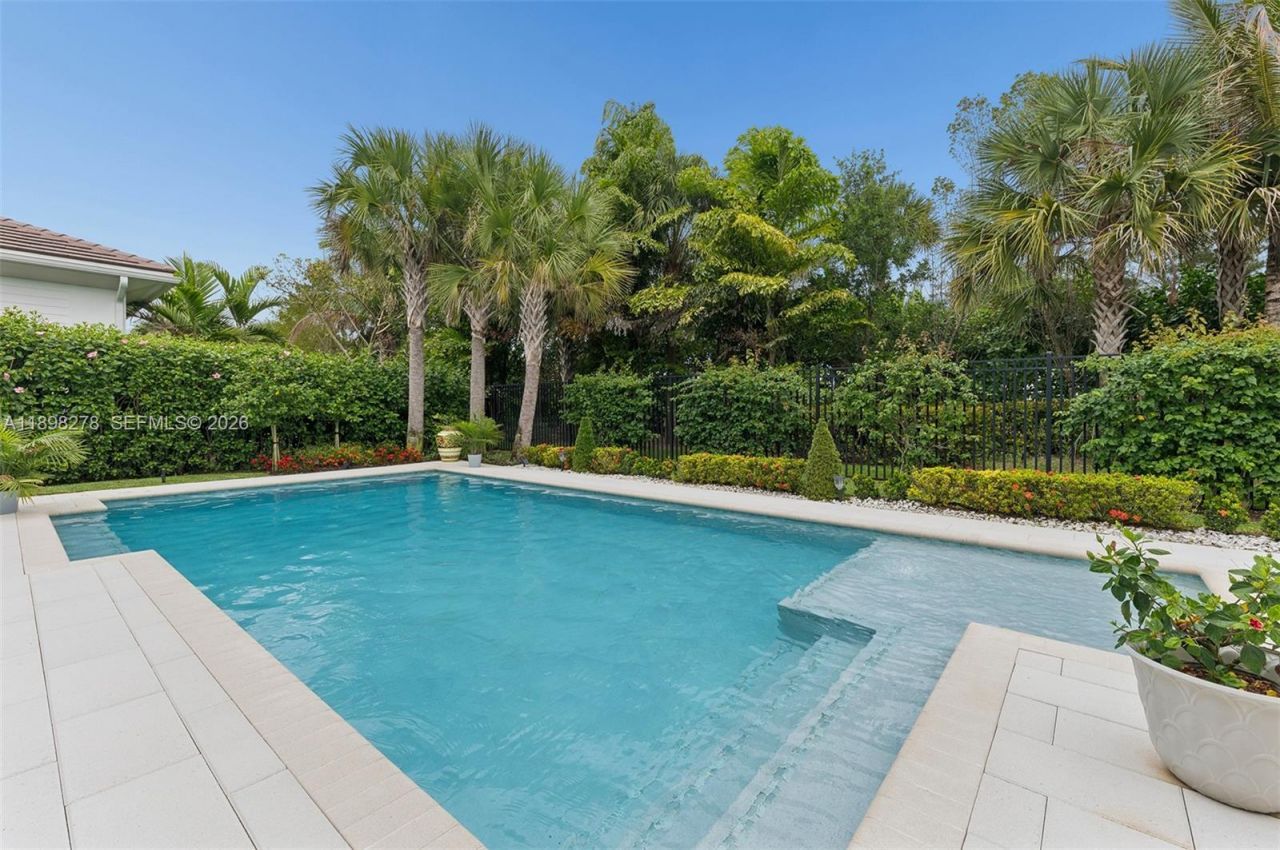 9228 Coral Isles Cir, Palm Beach Gardens, FL 33412 Photo