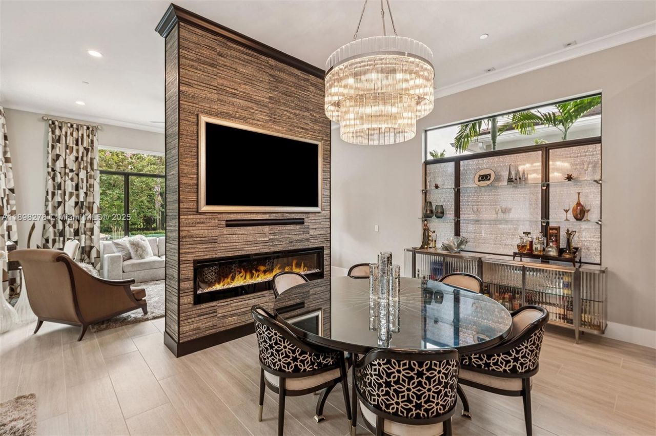 9228 Coral Isles Cir, Palm Beach Gardens, FL 33412 Photo