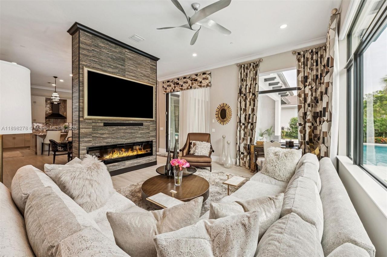 9228 Coral Isles Cir, Palm Beach Gardens, FL 33412 Photo