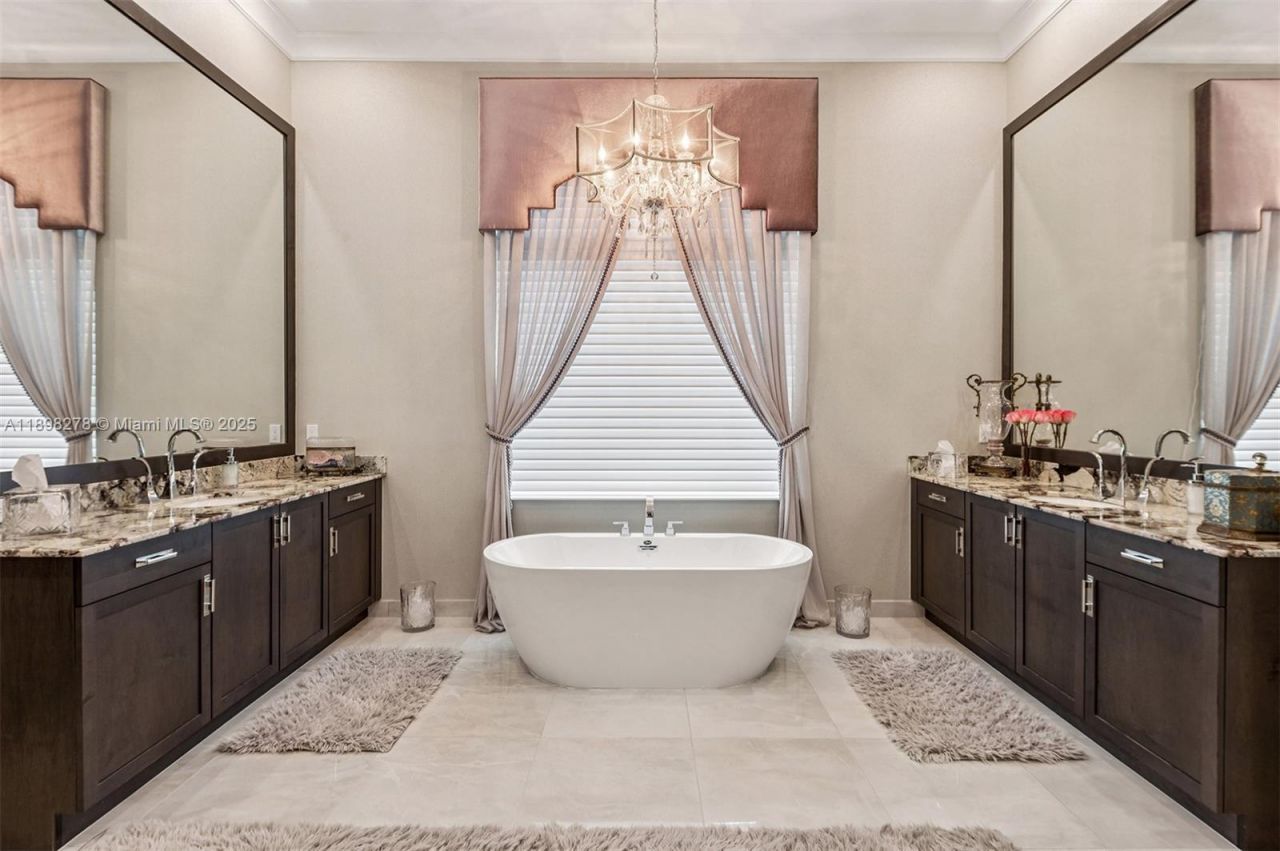 9228 Coral Isles Cir, Palm Beach Gardens, FL 33412 Photo