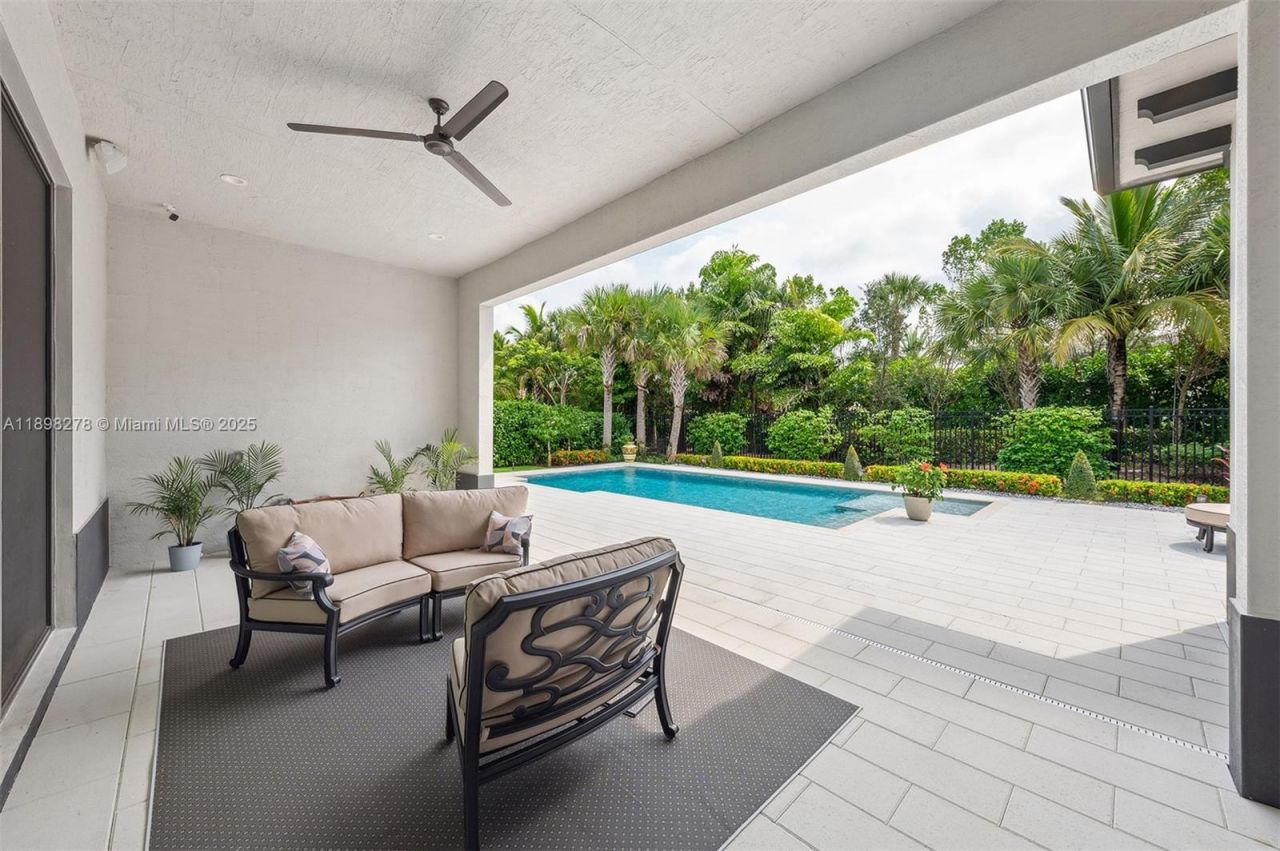 9228 Coral Isles Cir, Palm Beach Gardens, FL 33412 Photo