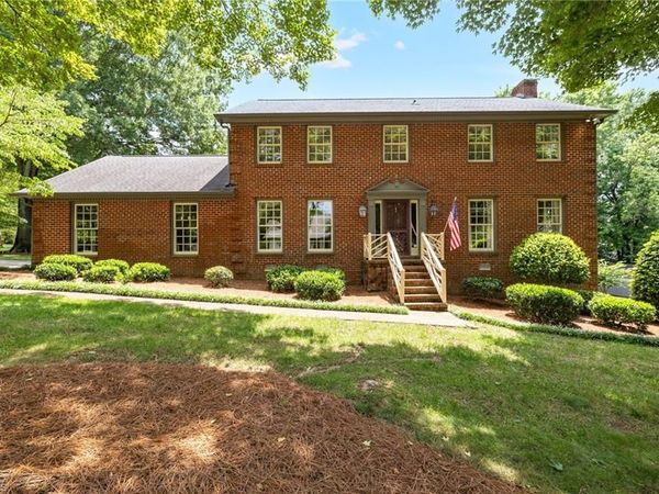 6001 Muirfield Drive, Greensboro, NC 27410