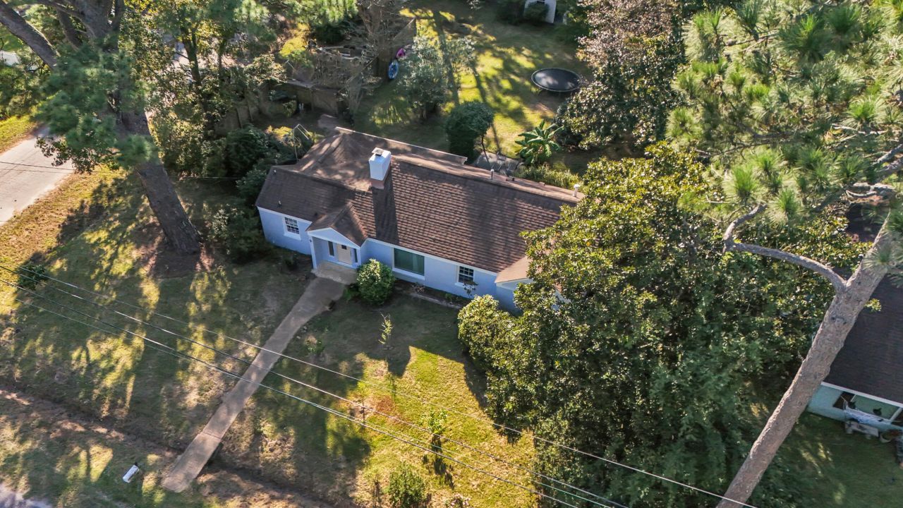 315 Hollywood Drive Photo 40