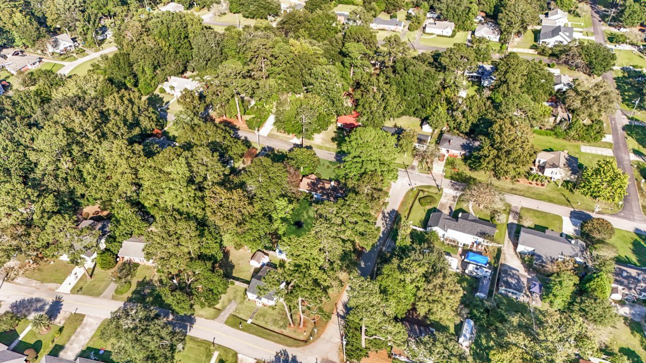 315 Hollywood Drive Photo 46