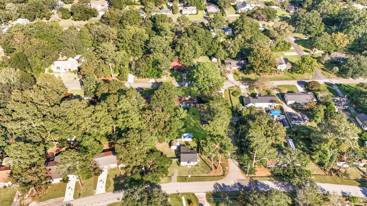 315 Hollywood Drive Photo 47