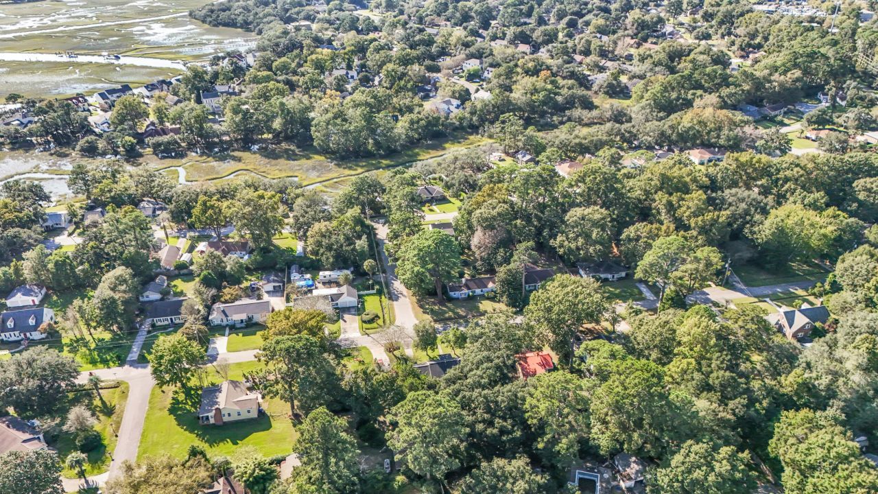 315 Hollywood Drive Photo 50