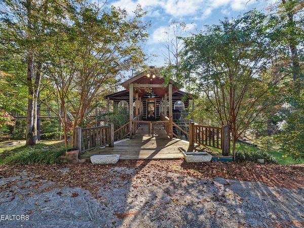 698 Boone Ridge Rd, Jamestown, TN 38556