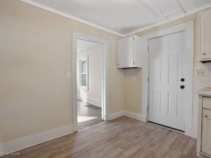 1371 Benton Street, Barberton, OH 44203 Photo 14