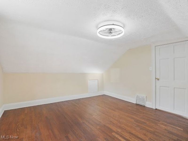 1371 Benton Street, Barberton, OH 44203 Photo 16