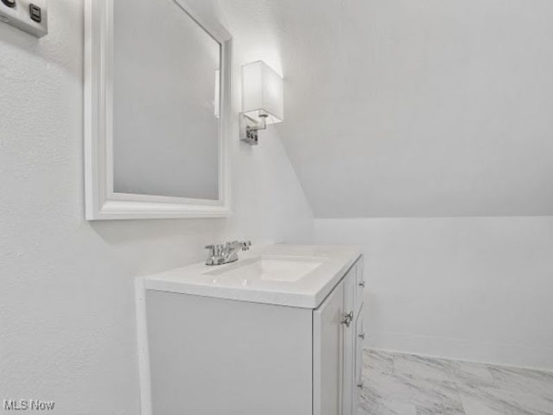 1371 Benton Street, Barberton, OH 44203 Photo 22