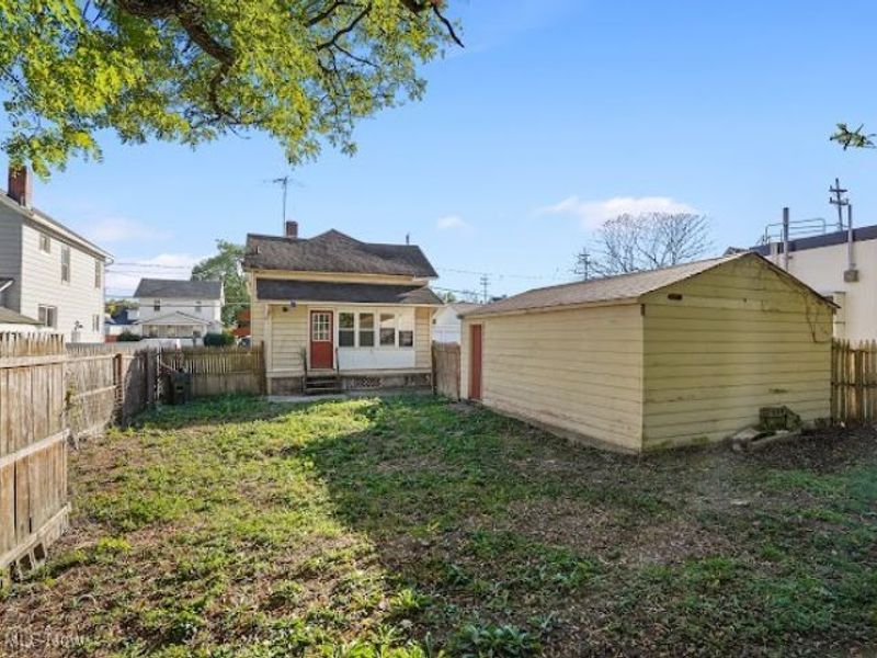 1371 Benton Street, Barberton, OH 44203 Photo 28