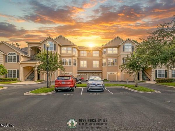 13810 SUTTON PARK Drive N, Unit 820, Jacksonville, FL 32224