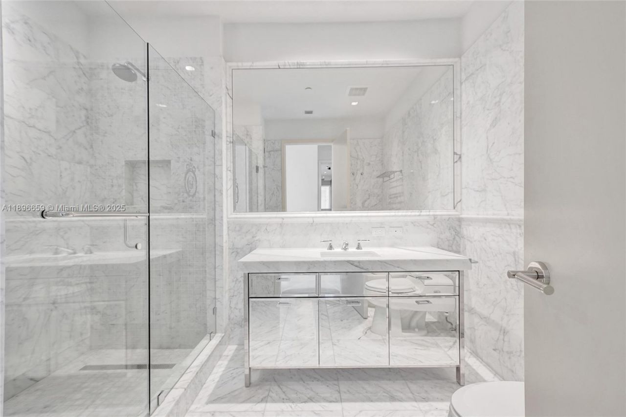 17475 Collins Ave, Unit 2302, Sunny Isles Beach, FL 33160 Photo