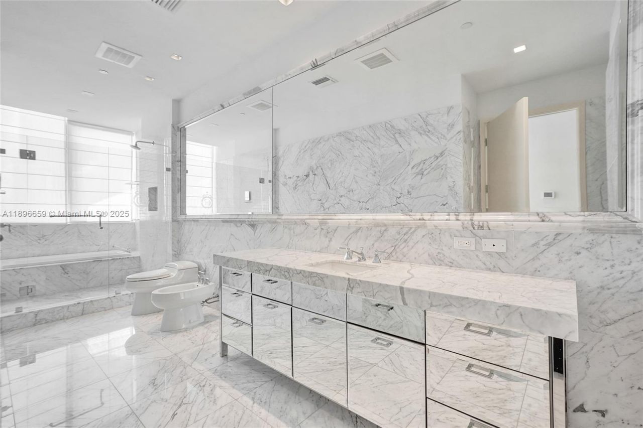 17475 Collins Ave, Unit 2302, Sunny Isles Beach, FL 33160 Photo