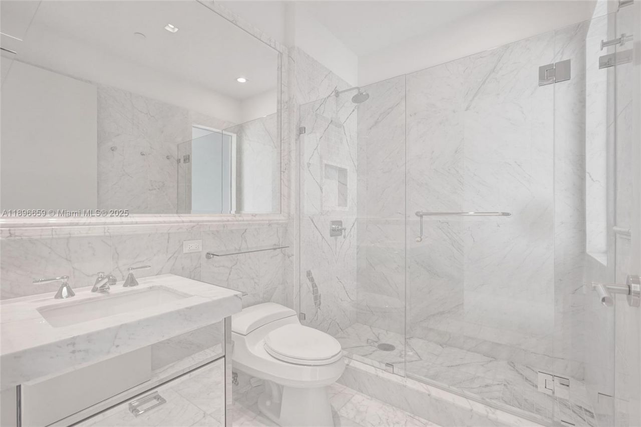 17475 Collins Ave, Unit 2302, Sunny Isles Beach, FL 33160 Photo