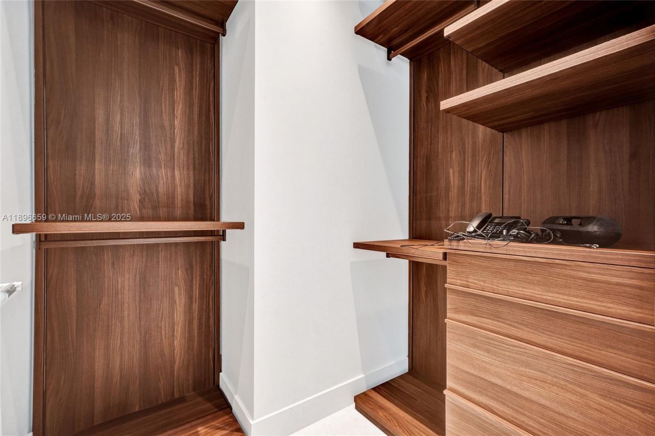 17475 Collins Ave, Unit 2302, Sunny Isles Beach, FL 33160 Photo