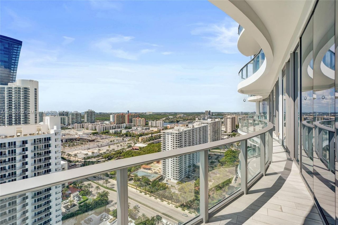 17475 Collins Ave, Unit 2302, Sunny Isles Beach, FL 33160 Photo