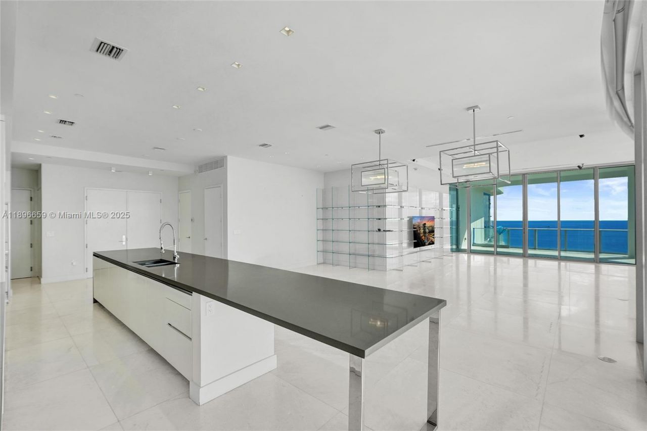 17475 Collins Ave, Unit 2302, Sunny Isles Beach, FL 33160 Photo