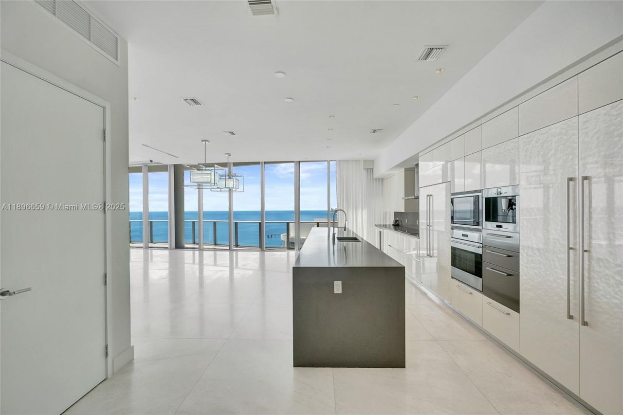 17475 Collins Ave, Unit 2302, Sunny Isles Beach, FL 33160 Photo